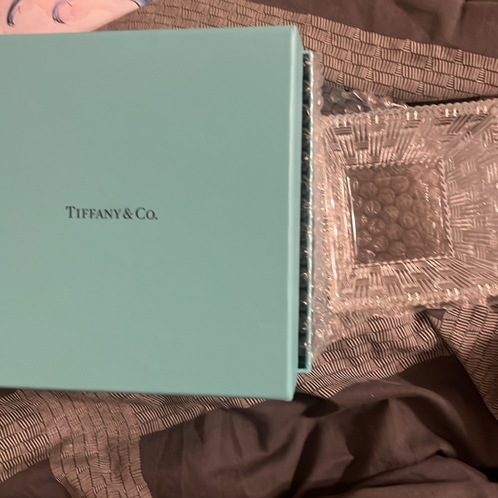 Tiffany & Co NEW Weave Trinket Dish. Made Germany - Picture 5 of 9